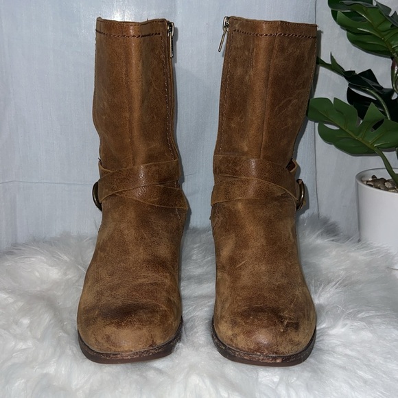 UGG Lula Mae Leather Boots - Picture 2 of 7